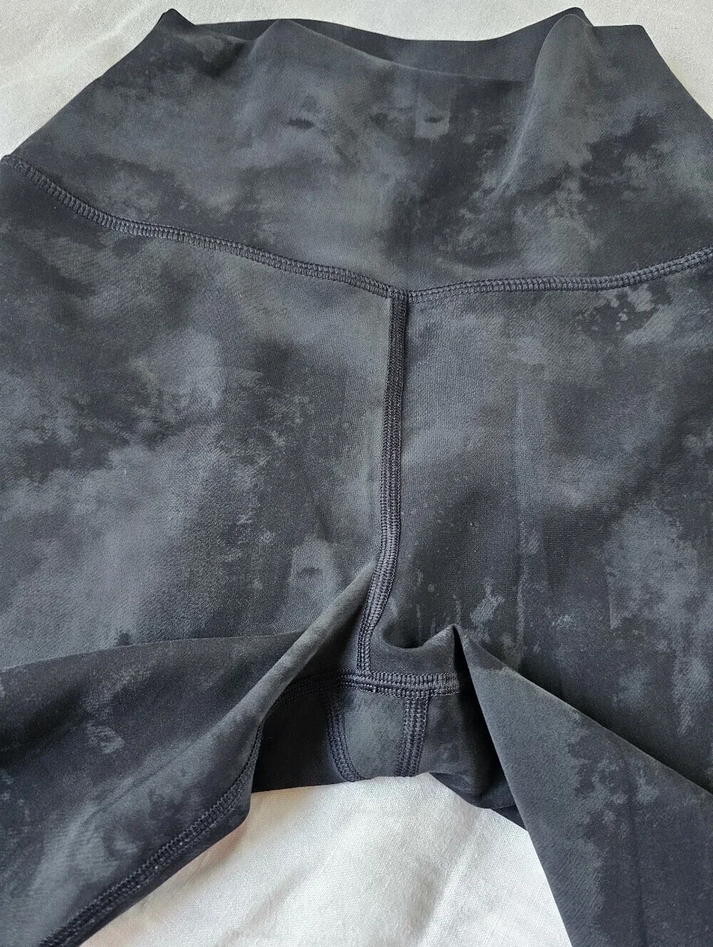ALO Yoga Black Marble High-Rise Leggings